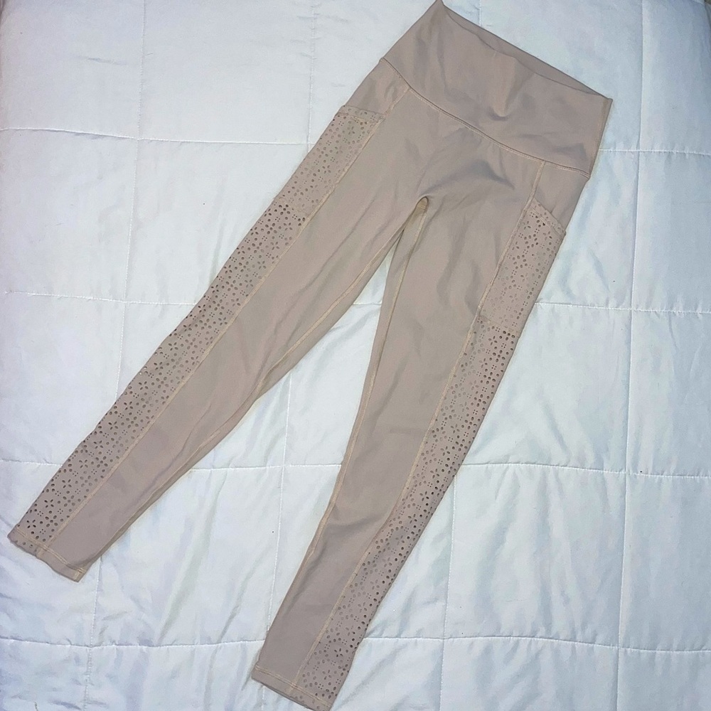 Aerie offline cream athletic leggings- Medium
